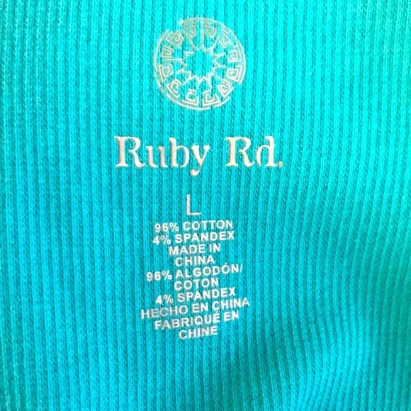 Ruby Rd. Top. - Picture 4 of 4